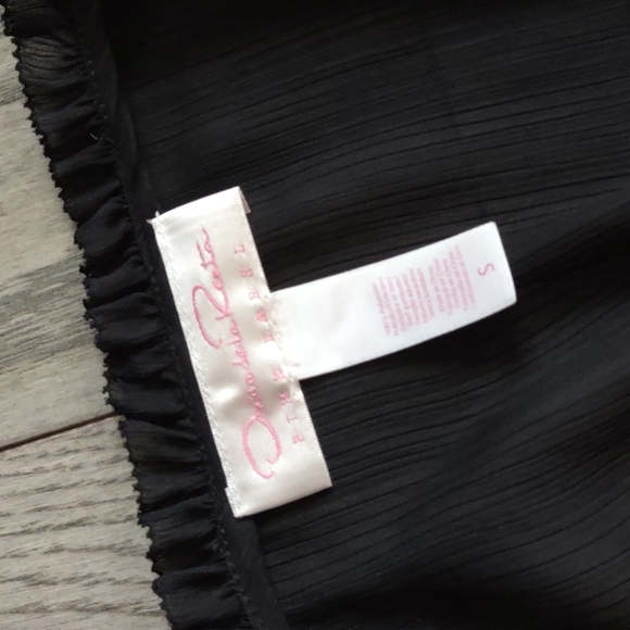 Beautiful black silky robe by Oscar De la Renta💕 - Picture 8 of 16